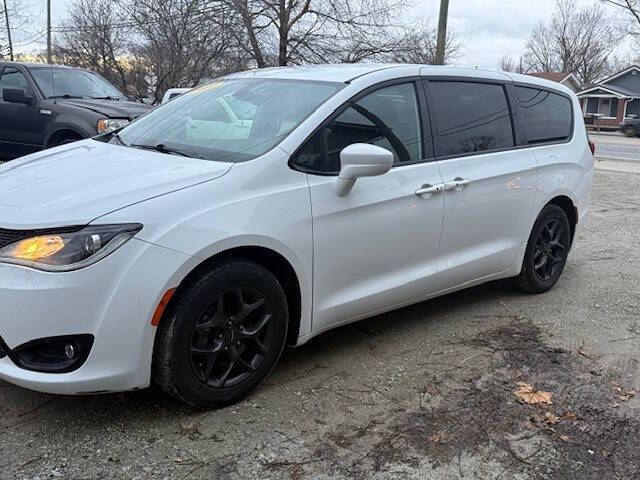 2020 Chrysler Pacifica Touring