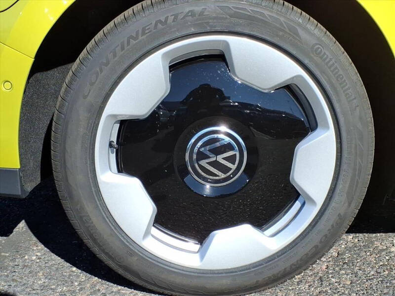 2025 Volkswagen ID. Buzz Pro S Plus 4Motion