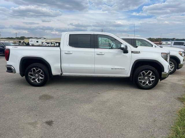 Used 2022 GMC Sierra 1500 SLT with VIN 3GTUUDED7NG590368 for sale in Wynne, AR