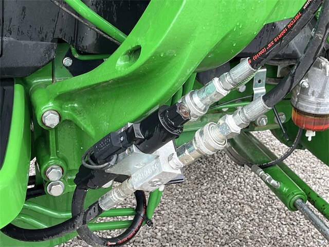 2018 John Deere 4066M