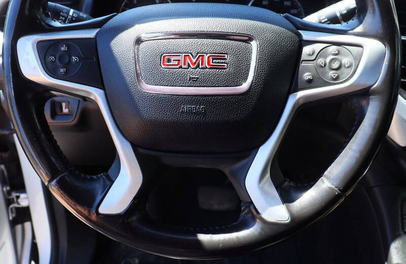 2018 GMC Acadia SLE-2