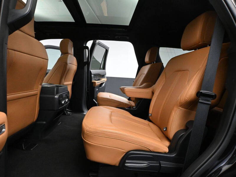 2024 Ford Expedition Platinum