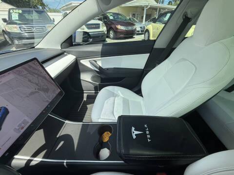 2019 Tesla Model 3 Standard Range Plus