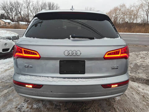 2018 Audi Q5 2.0T quattro Premium Plus