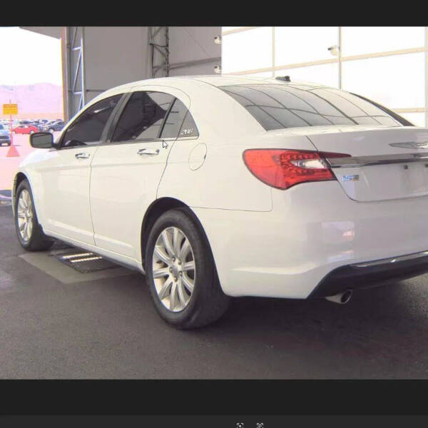 2013 Chrysler 200 Limited