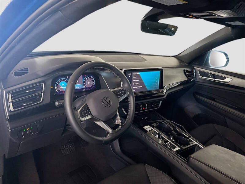2024 Volkswagen Atlas Cross Sport SE