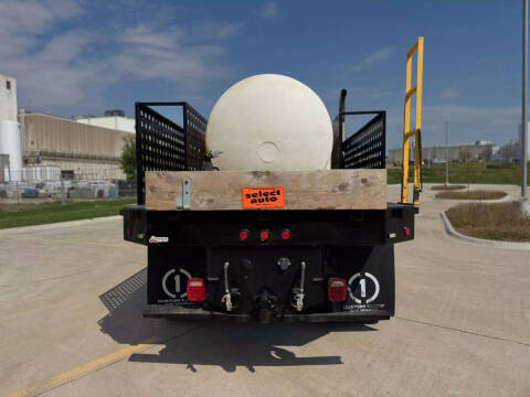 2019 Freightliner M2 106