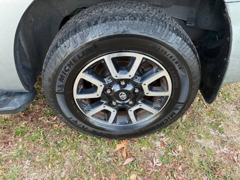 2013 Toyota Sequoia SR5