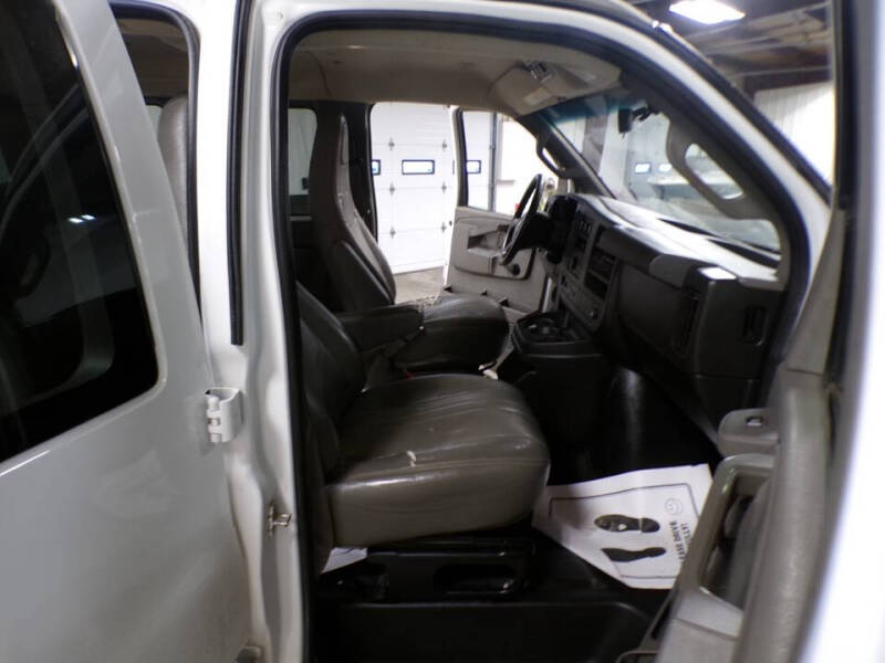 2021 Chevrolet Express LS 3500