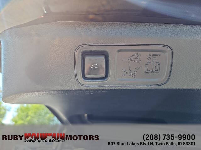 2021 Lincoln Navigator L Standard