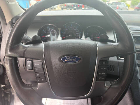 2011 Ford Taurus SEL