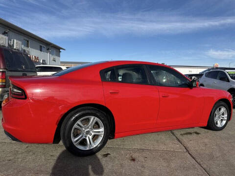 2017 Dodge Charger SE