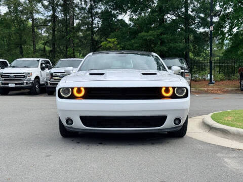 2017 Dodge Challenger SXT