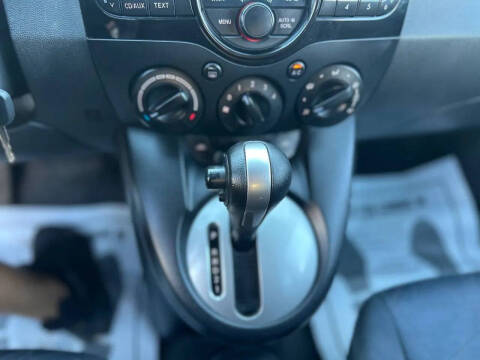 2013 Mazda MAZDA2 Touring