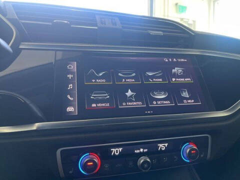 2025 Audi Q3 quattro S line Premium 45 TFSI