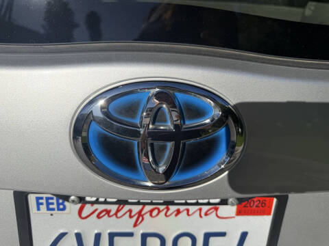 2012 Toyota Prius Two