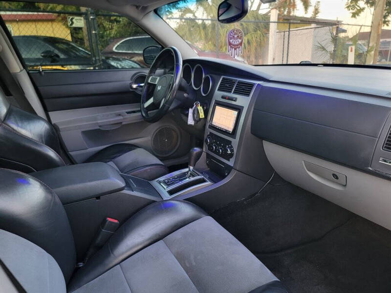 2007 Dodge Charger SRT-8