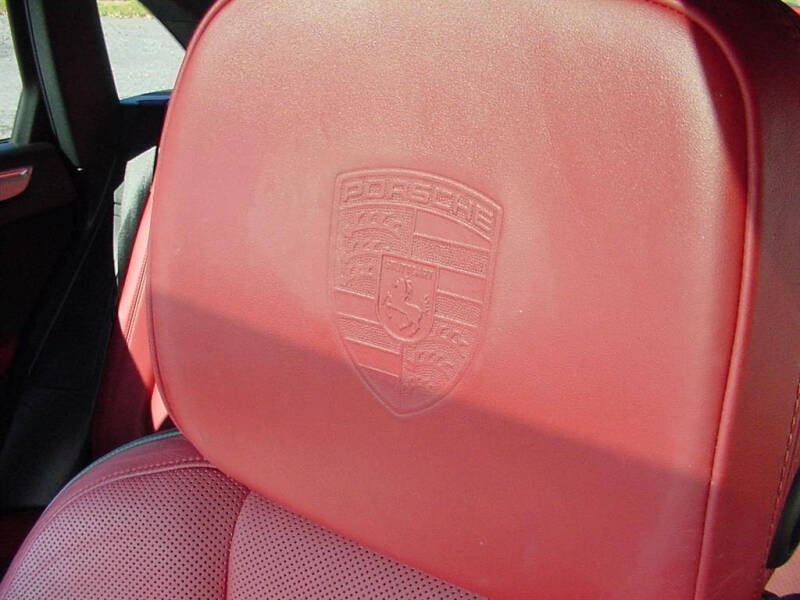 2016 Porsche Macan Turbo