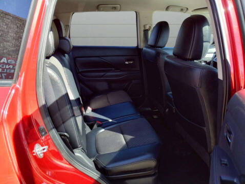 2015 Mitsubishi Outlander SE