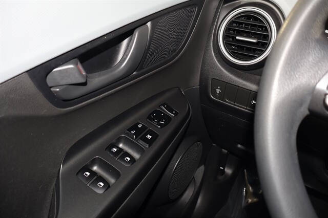 2020 Hyundai Kona SE