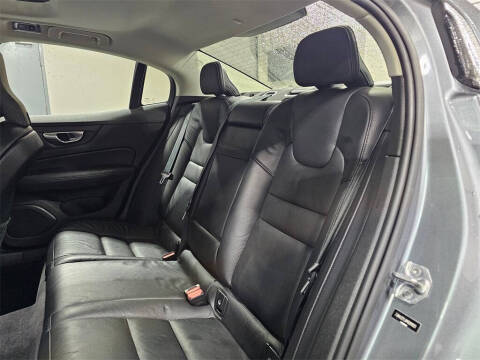 2021 Volvo S60 T6 Inscription