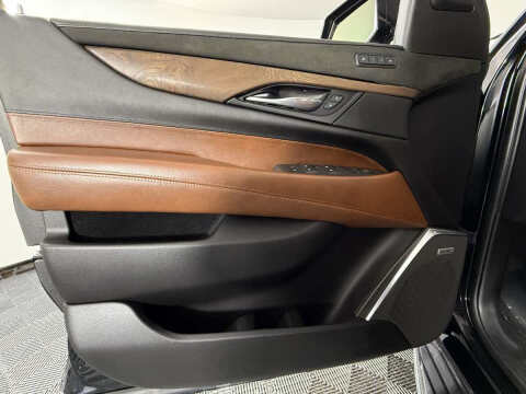 2019 Cadillac Escalade Luxury