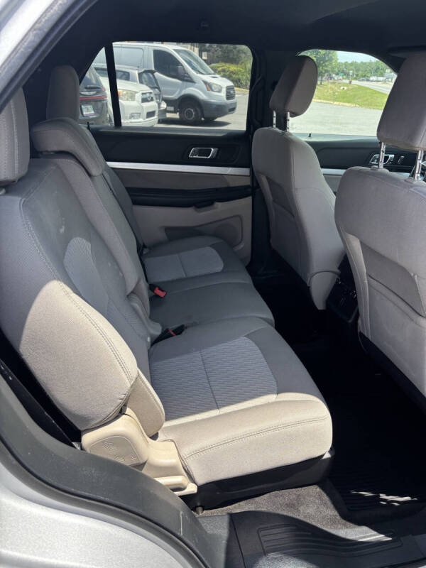 2018 Ford Explorer