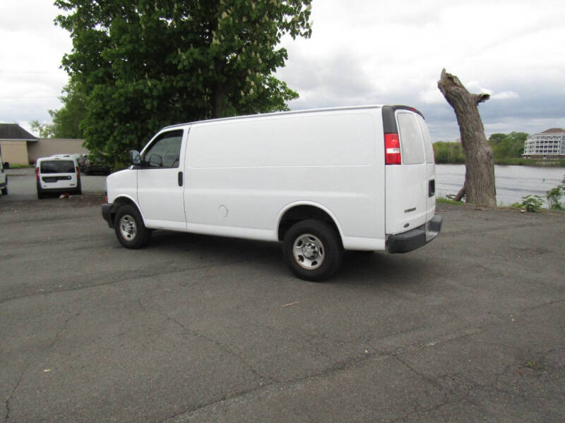 2021 Chevrolet Express 2500