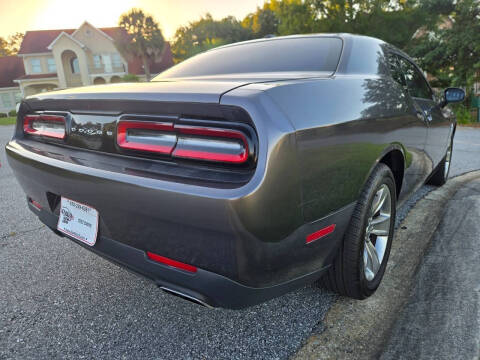 2015 Dodge Challenger SXT