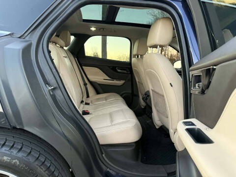 2018 Jaguar F-PACE 25t Prestige