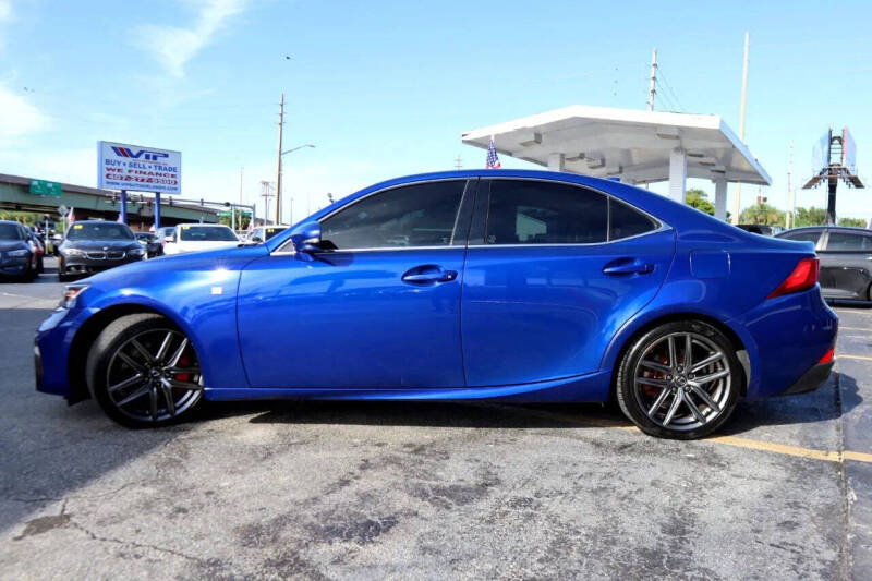 2019 Lexus IS 300
