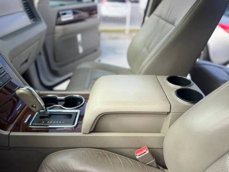 2011 Lincoln Navigator