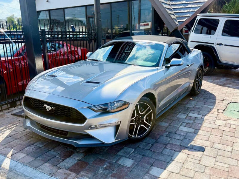 2020 Ford Mustang EcoBoost Premium's photo