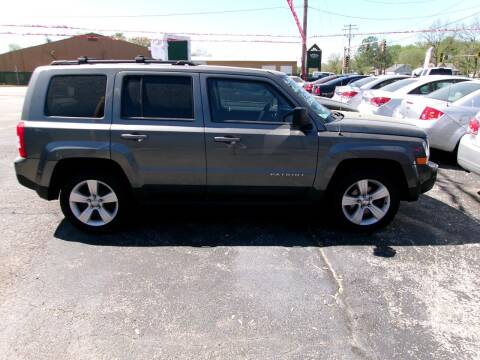 2014 Jeep Patriot for sale at River City Auto Sales in Cottage Hills IL