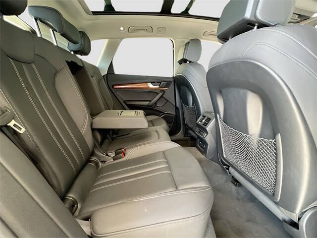 2021 Audi Q5 quattro Prestige 45 TFSI