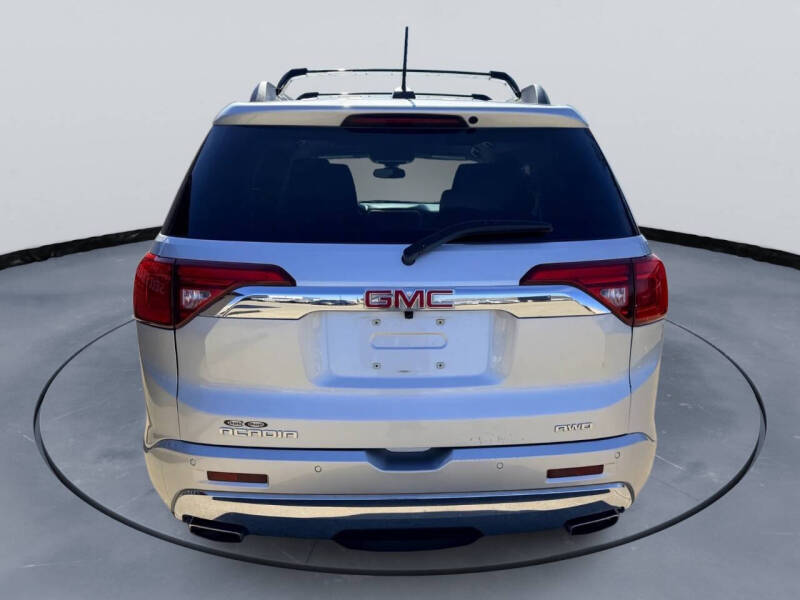 2018 GMC Acadia Denali