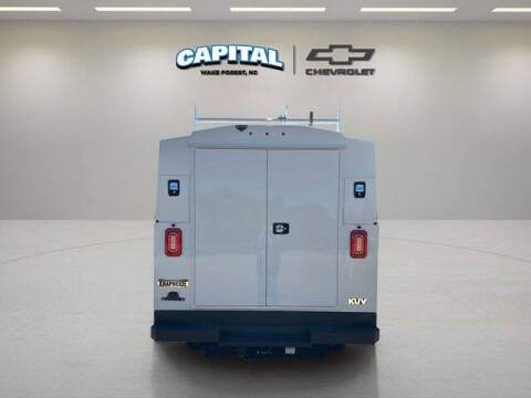 2025 Chevrolet Express 3500