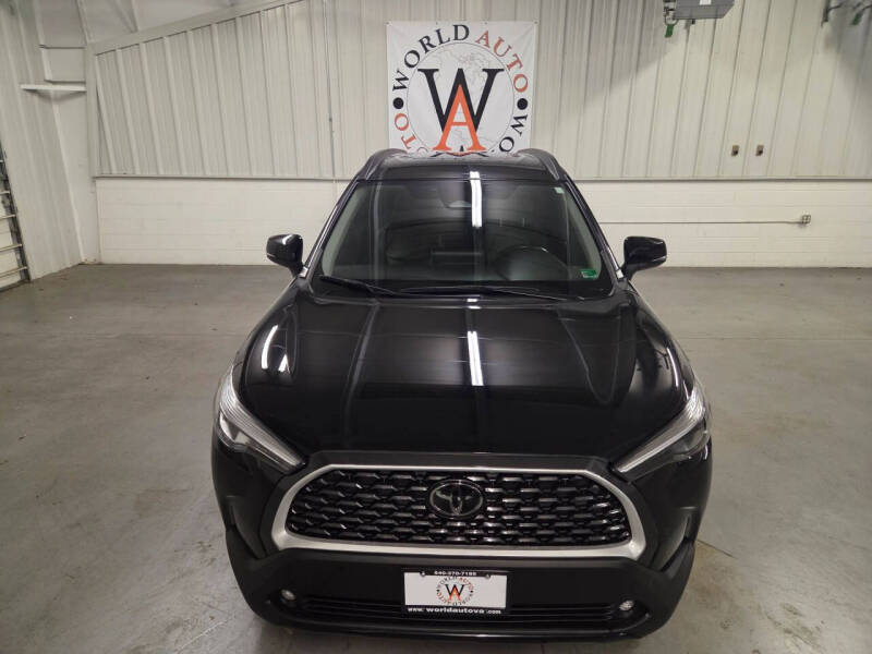 2024 Toyota Corolla Cross XLE