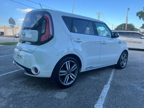 2016 Kia Soul +