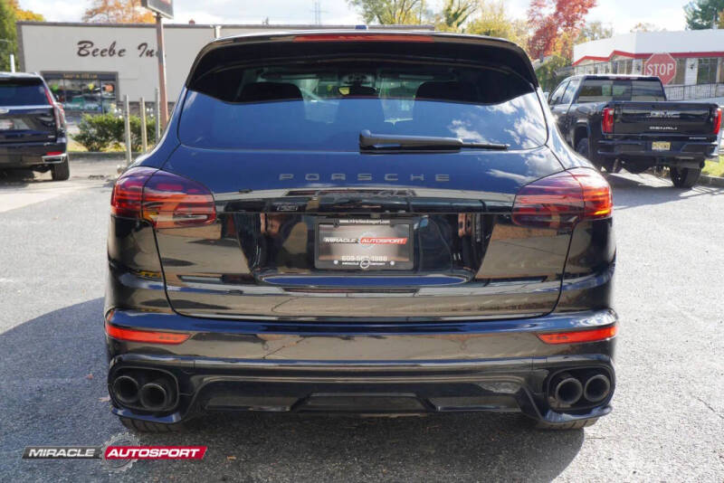 2018 Porsche Cayenne GTS
