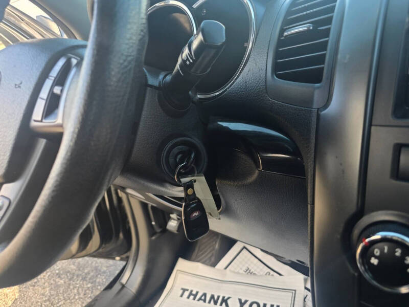 2012 Kia Sorento LX