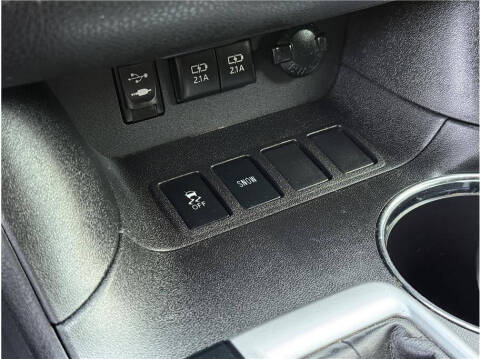 2017 Toyota Highlander LE