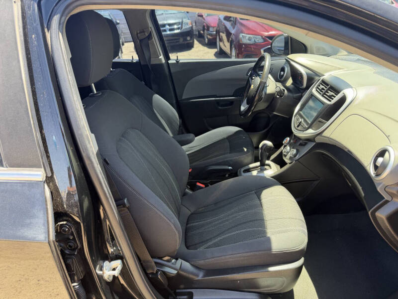 2017 Chevrolet Sonic LT Auto