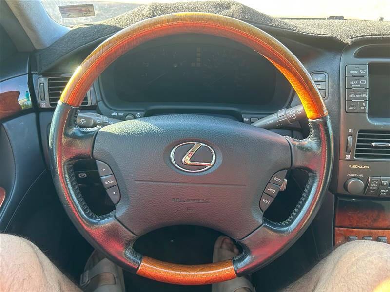 2004 Lexus LS 430