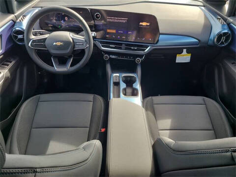 2026 Chevrolet Equinox EV LT 2