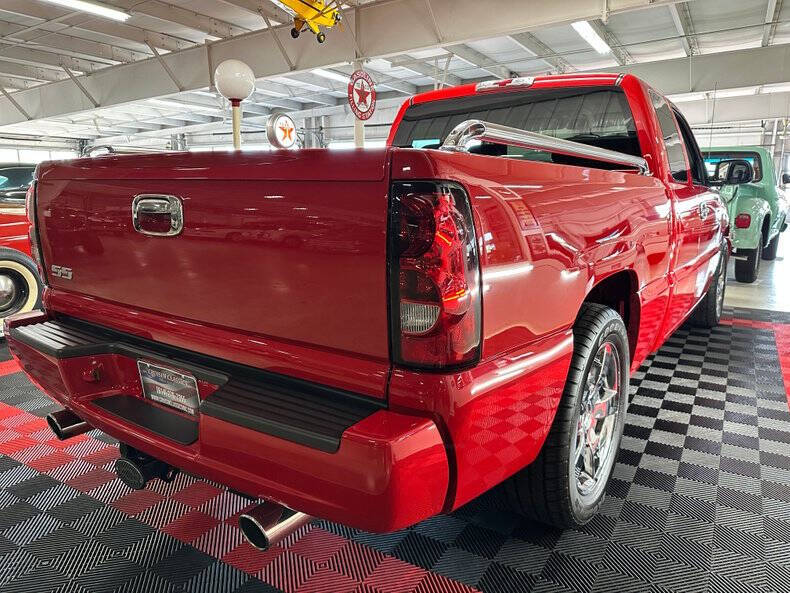 2004 Chevrolet Silverado 1500 SS