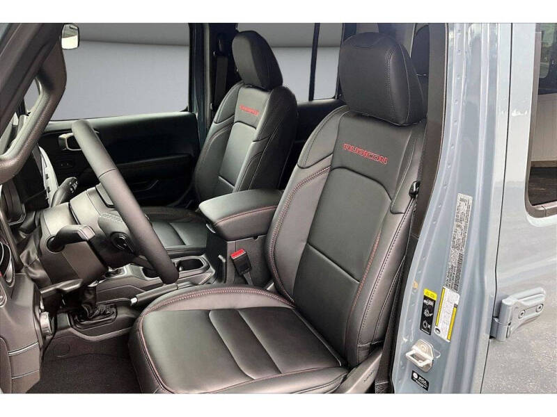 2026 Jeep Gladiator Shadow Ops