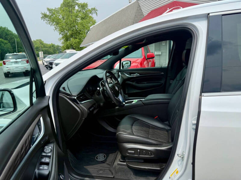 2022 Buick Enclave Avenir