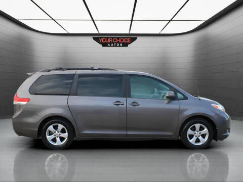 2012 Toyota Sienna LE Mobility 7-Passenger