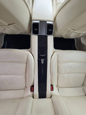 2012 Porsche Panamera 4